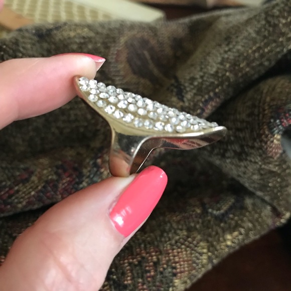 Gold & Crystal Ring - Picture 5 of 5